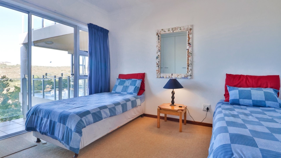 5 Bedroom Property for Sale in Stilbaai Wes Western Cape